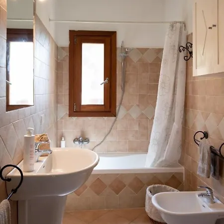 شقة Casa Con Giardino أولبيا
