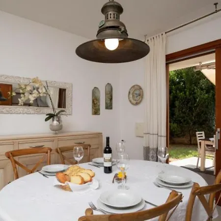 Casa Margaux Olbia Con Giardino דירה אולביה